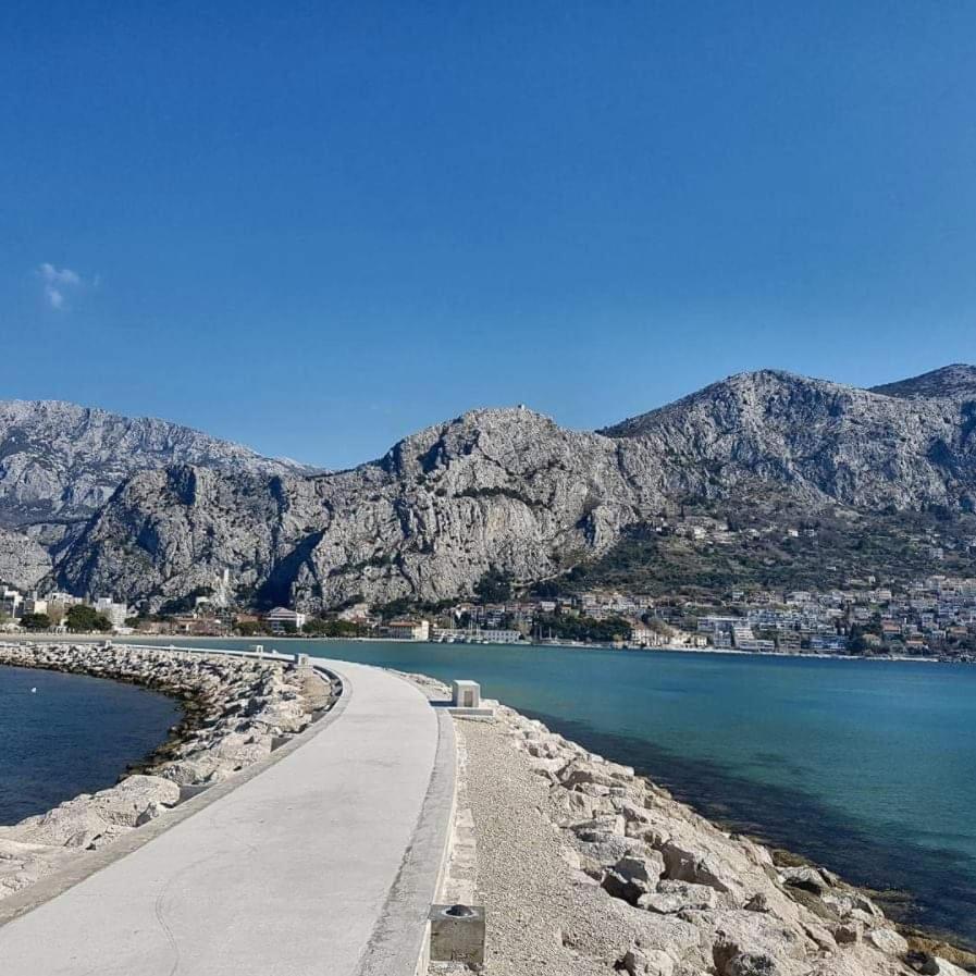 Ferienwohnung Apartman *Sanja* Omiš Exterior foto