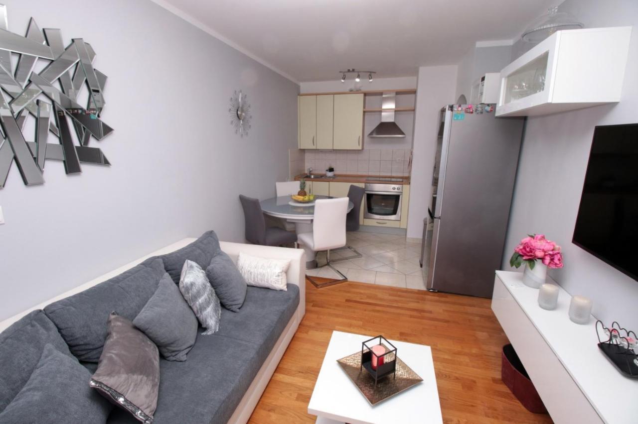 Ferienwohnung Apartman *Sanja* Omiš Exterior foto